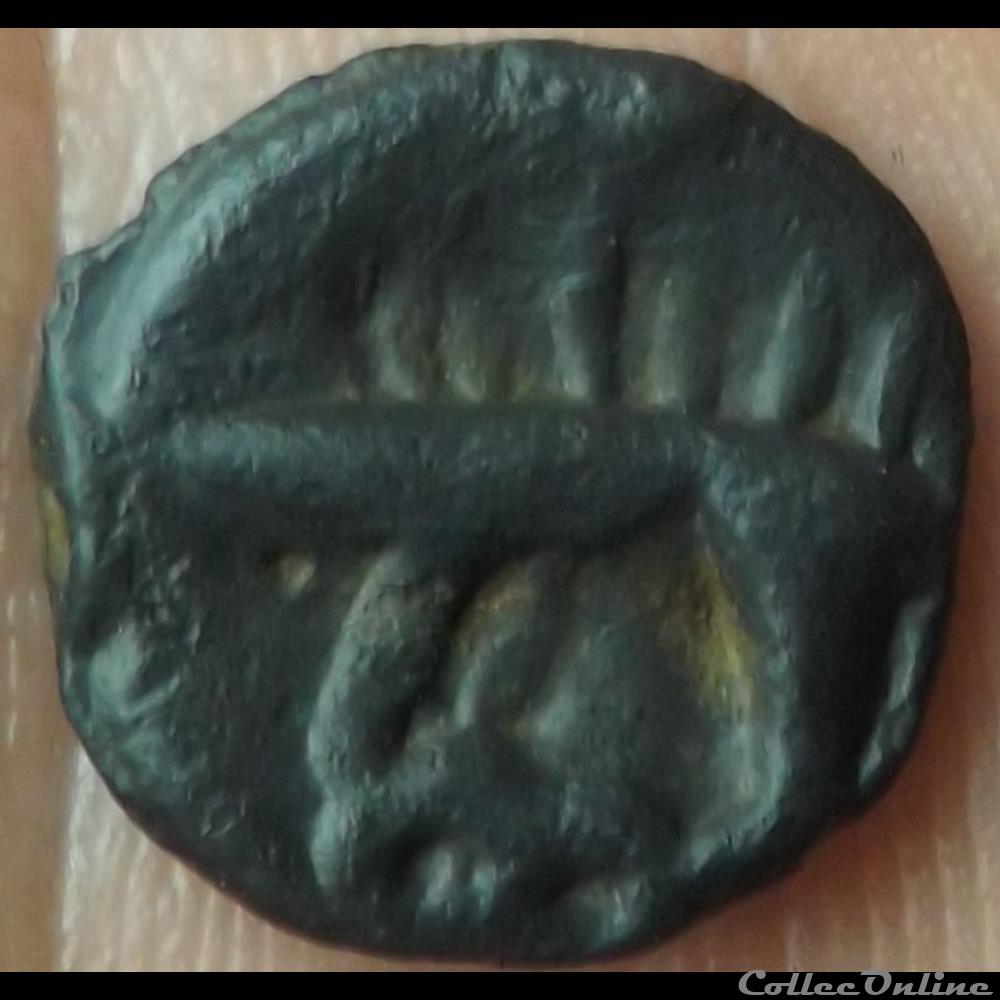 Potin du type de Tremblois ( type 3 ) monnaie antique gauloise potin du type de tremblois type 3