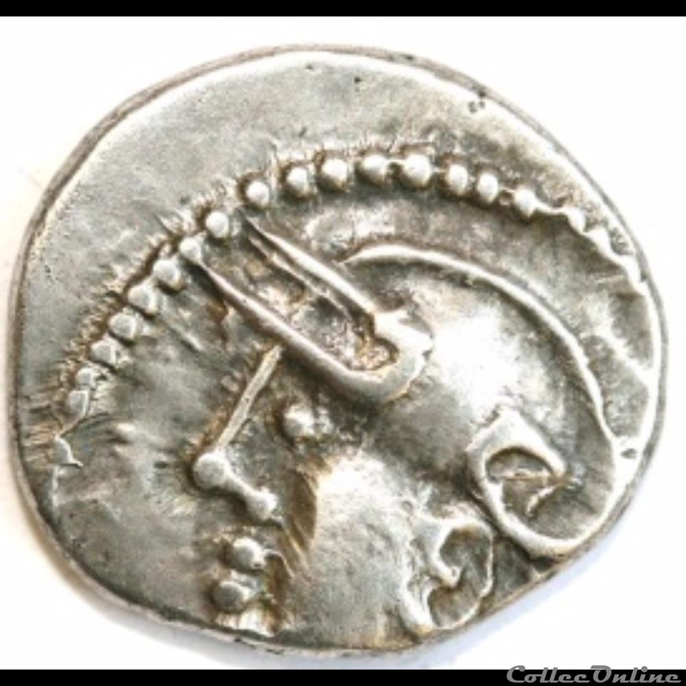 Série 881 DT 3189 var Quinaire à la tête casquée monnaie antique gauloise serie 881 dt 3189 var quinaire a la tete casquee
