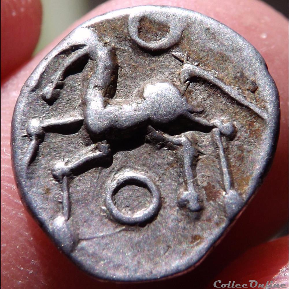 Denier à la tête casquée monnaie antique gauloise denier a la tete casquee