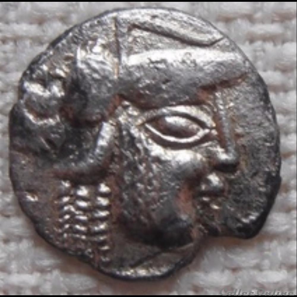 DT série 377 minimi à la tête de Pallas monnaie antique gauloise dt serie 377 minimi a la tete de pallas