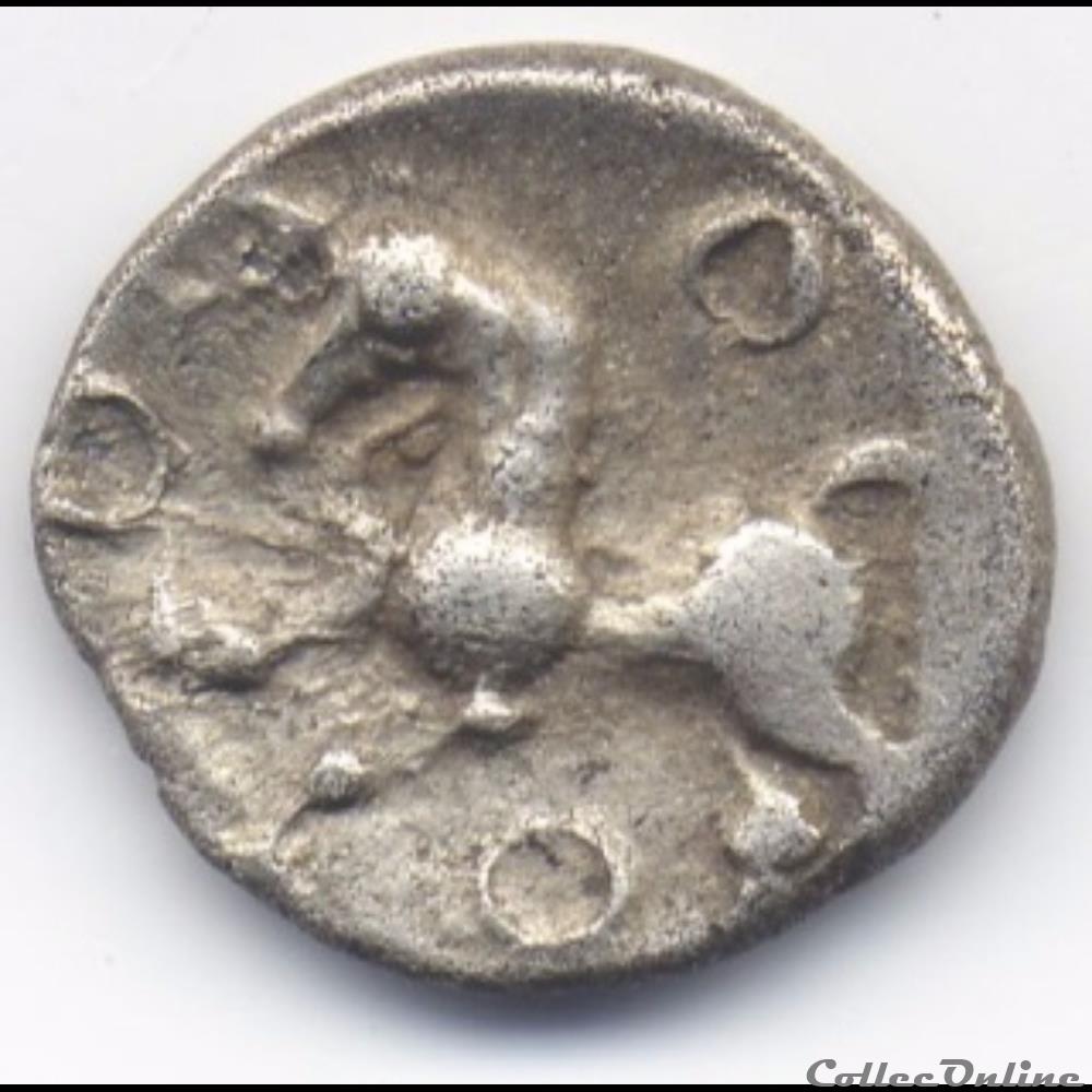 Série 881 DT 3189 var Quinaire à la tête casquée monnaie antique gauloise serie 881 dt 3189 var quinaire a la tete casquee