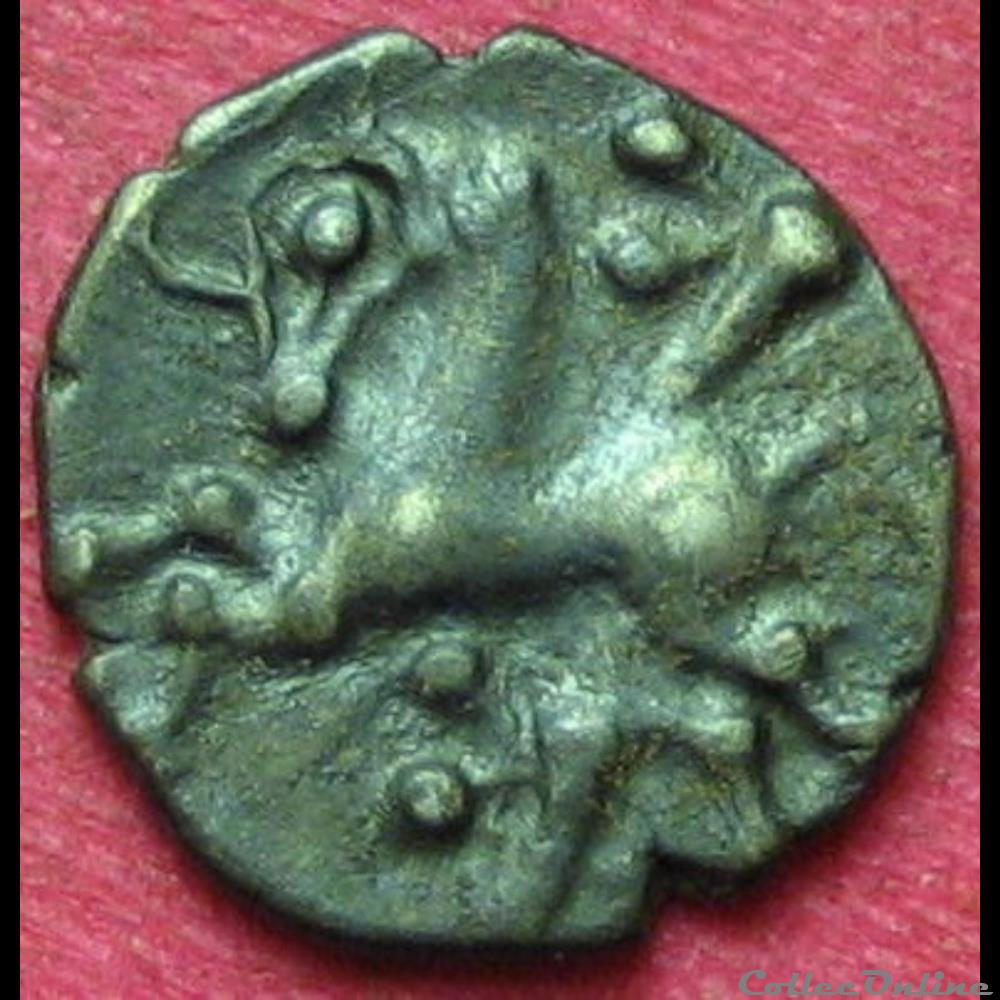 DT série 377 minimi à la tête de Pallas / aux deux carnyx monnaie antique gauloise dt serie 377 minimi a la tete de pallas aux deux carnyx