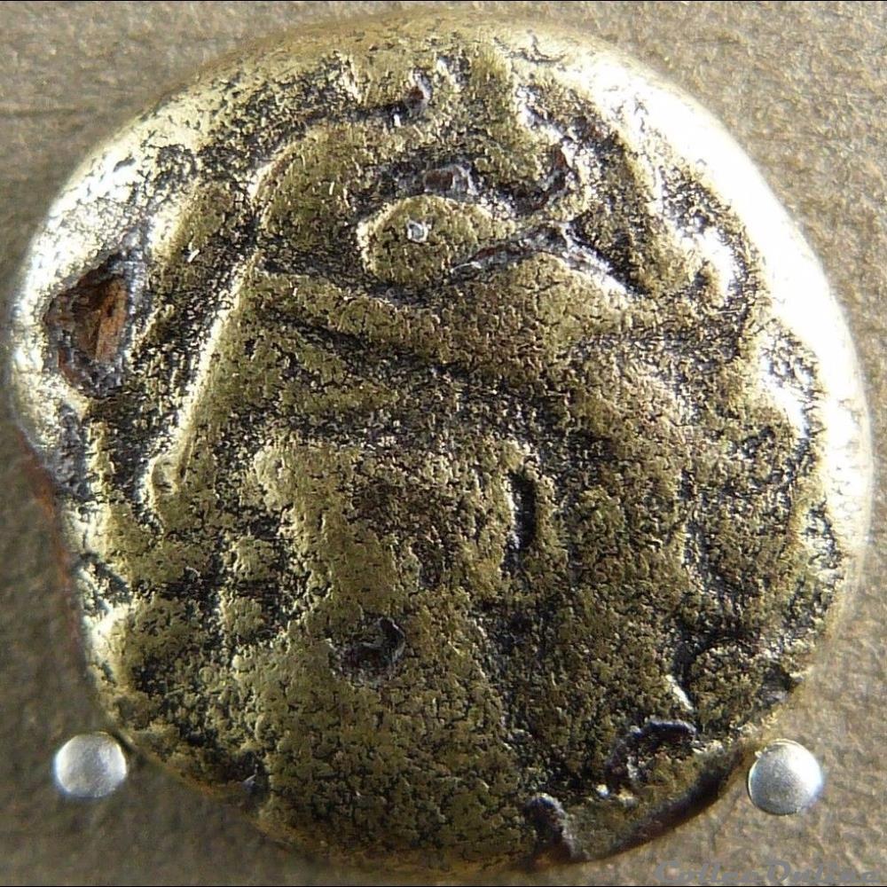 Série 875 DT 3181 Statère au triskèle type de Chenove monnaie antique gauloise serie 875 dt 3181 statere au triskele type de chenove