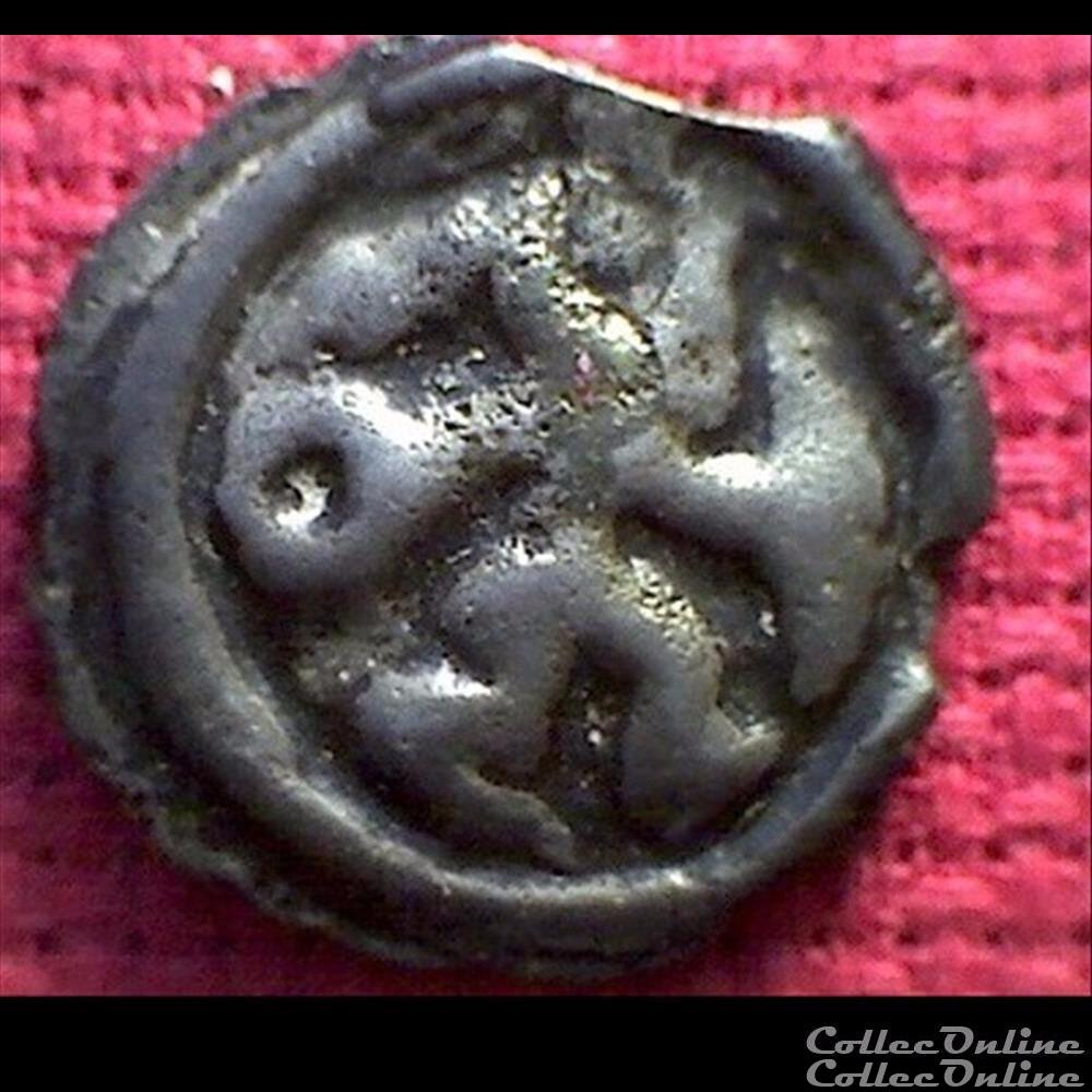 Série 24 DT 154 potin au guerrier courant et au loup / élan monnaie antique gauloise serie 24 dt 154 potin au guerrier courant et au loup elan