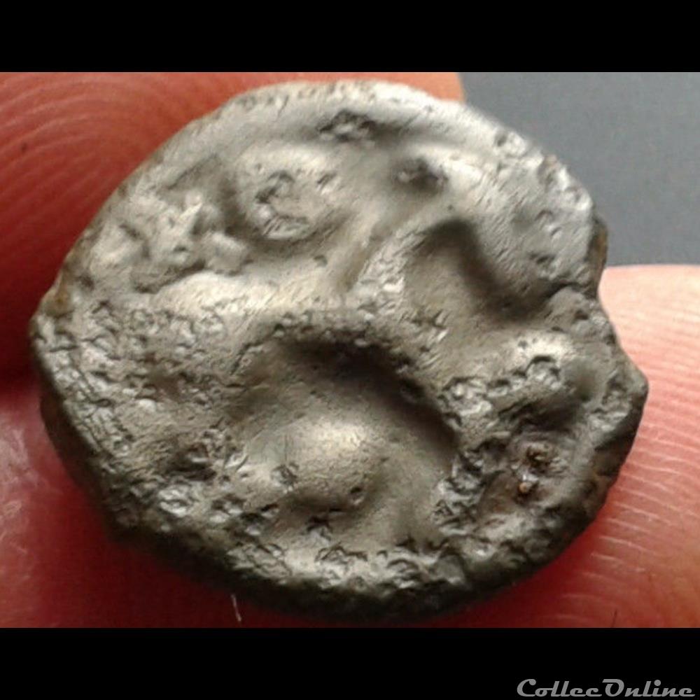 Série 634 DT 2680 A Potin à la joue barrée de deux barres ( incertaine séquane ) monnaie antique gauloise serie 634 dt 2680 a potin a la joue barree de deux barres incertaine sequane