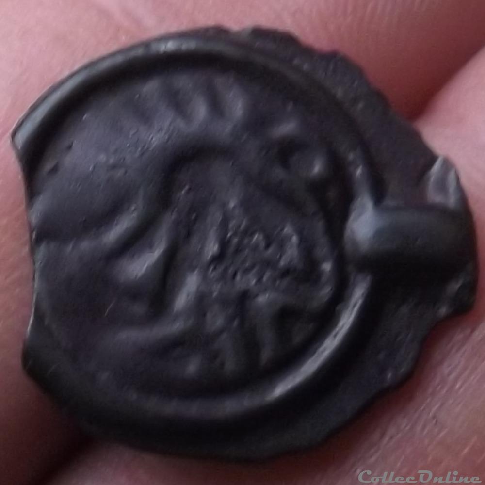 monnaie antique gauloise serie 968 dt 3262 var potin oyindia degenere a la tete janiforme ou tete beche