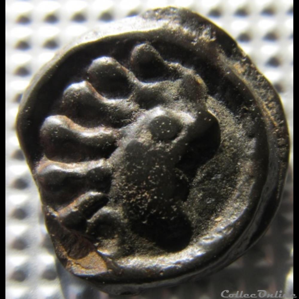 Série 559 DT 2643 var Potin à la tête d'indien monnaie antique gauloise serie 559 dt 2643 var potin a la tete indien