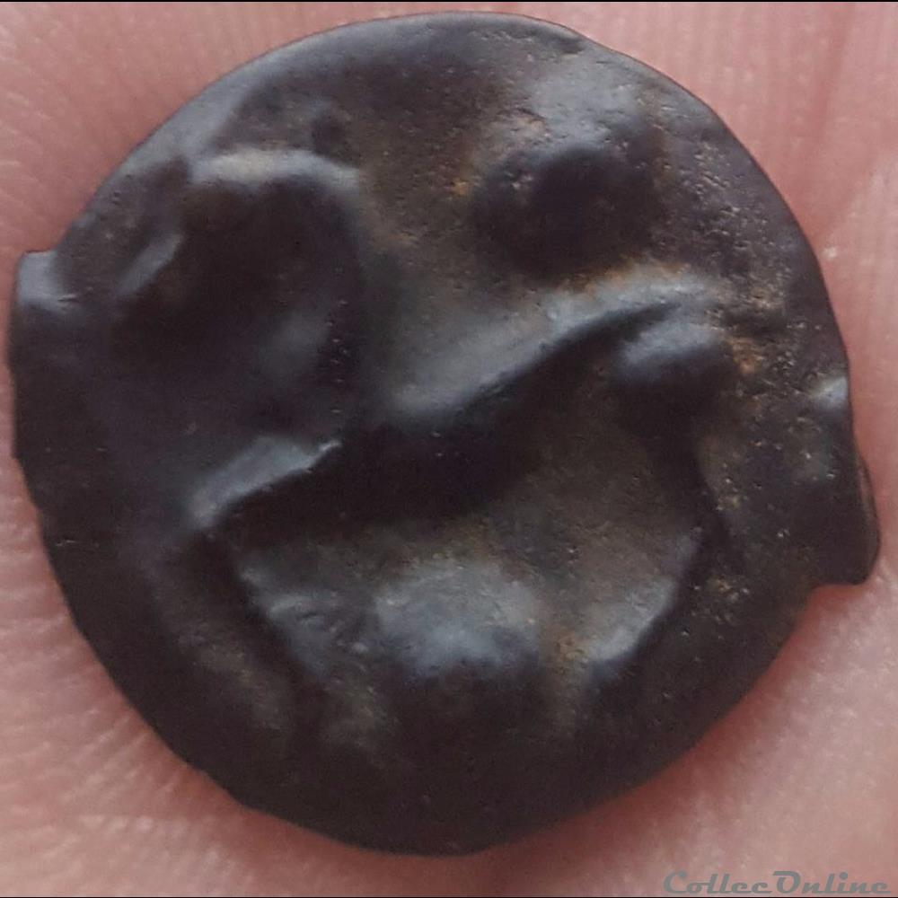 série 565 DT 2650 potin à la tête de face monnaie antique gauloise serie 565 dt 2650 potin a la tete de face