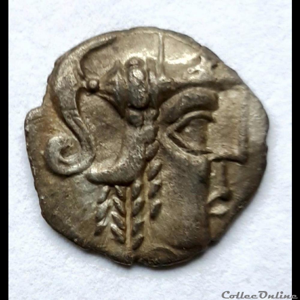 DT série 377 minimi à la tête de Pallas monnaie antique gauloise dt serie 377 minimi a la tete de pallas