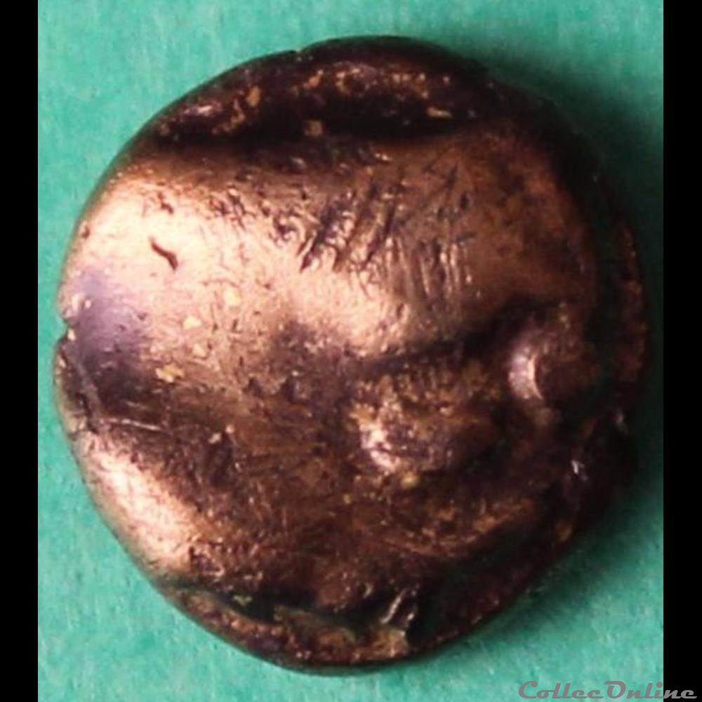 Série 30 DT 186 Quart de statère dit "aux arcs de cercle" à la griffe " " aux segments " monnaie antique gauloise serie 30 dt 186 quart de statere dit aux arcs de cercle a la griffe aux segments