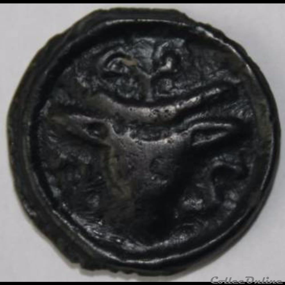 Série 36 DT 221 Potin au bucrane monnaie antique gauloise serie 36 dt 221 potin au bucrane