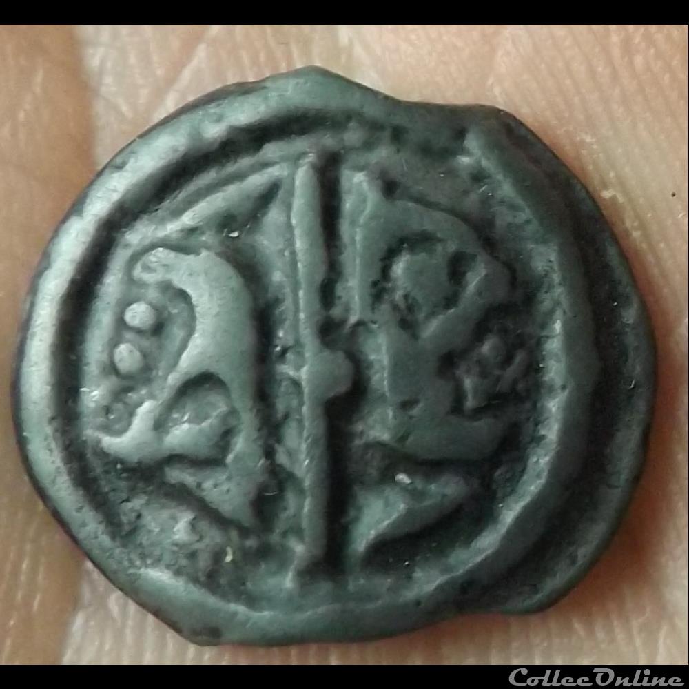 Série 968 DT 3262 var Potin OYINDIA ( dégénéré ) à la tête janiforme ou " tête bêche " monnaie antique gauloise serie 968 dt 3262 var potin oyindia degenere a la tete janiforme ou tete beche