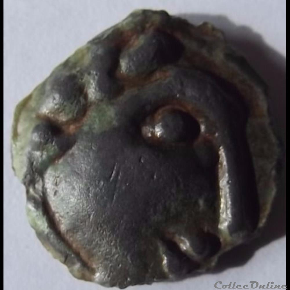 DT manque potin à la grosse tête d'indien et au nez busqué monnaie antique gauloise dt manque potin a la grosse tete indien et au nez busque