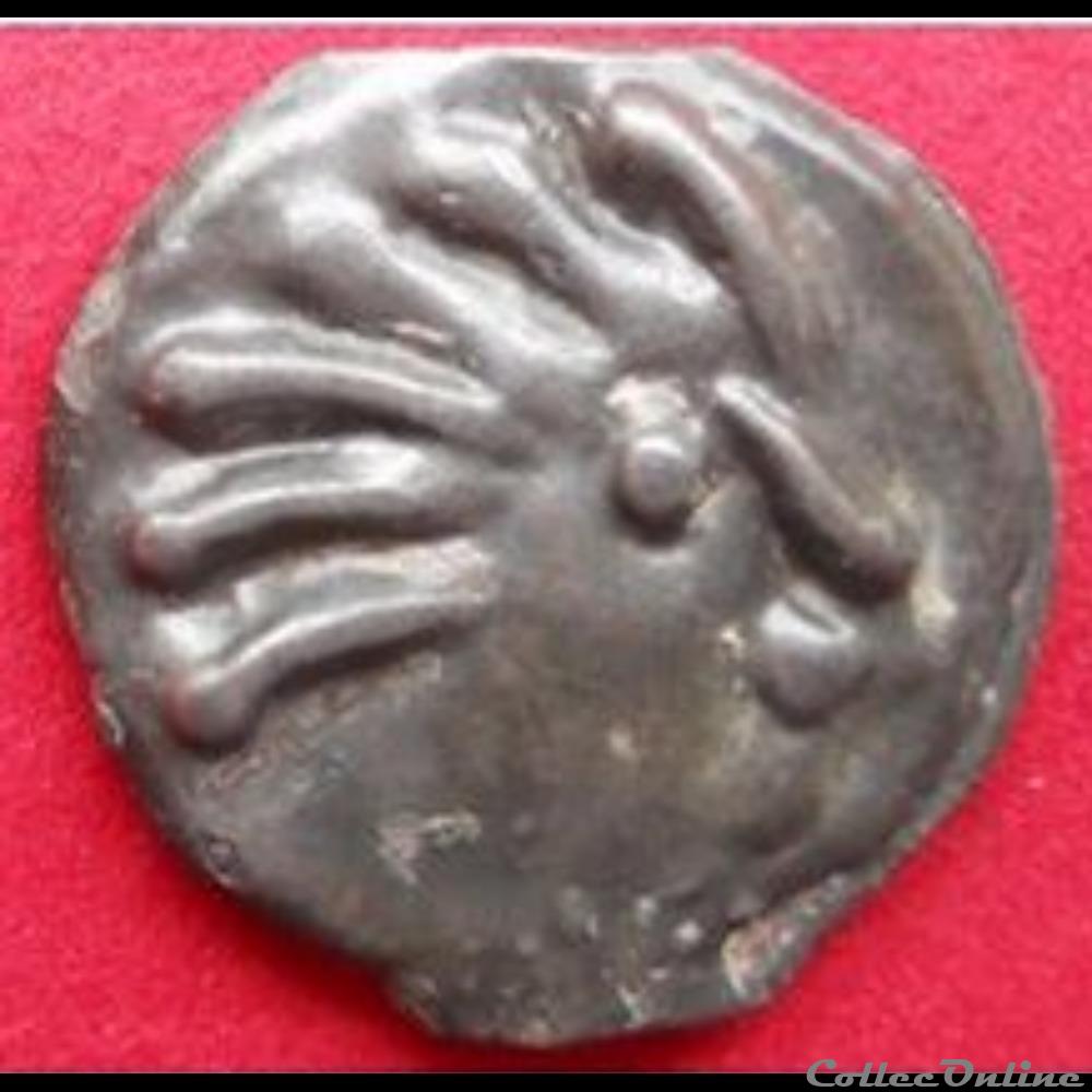 Série 559 DT 2645 Potin à la tête d'indien / sanglier monnaie antique gauloise serie 559 dt 2645 potin a la tete indien sanglier