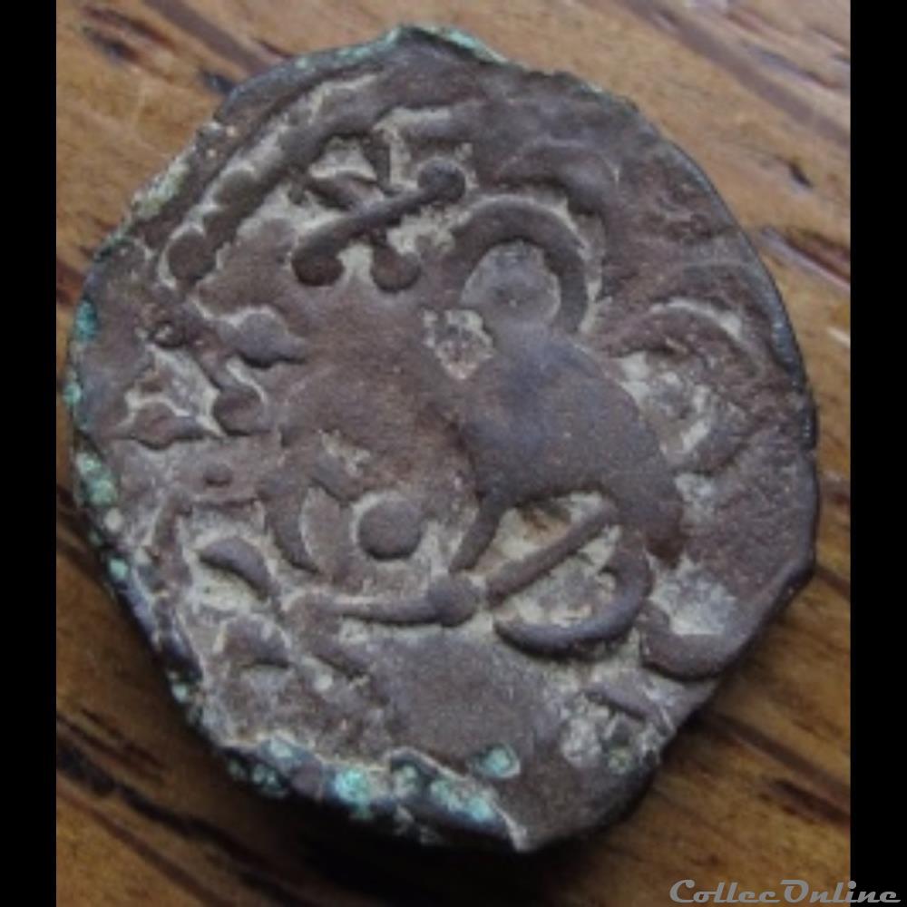 monnaie antique gauloise serie 556 bronze au n inverse