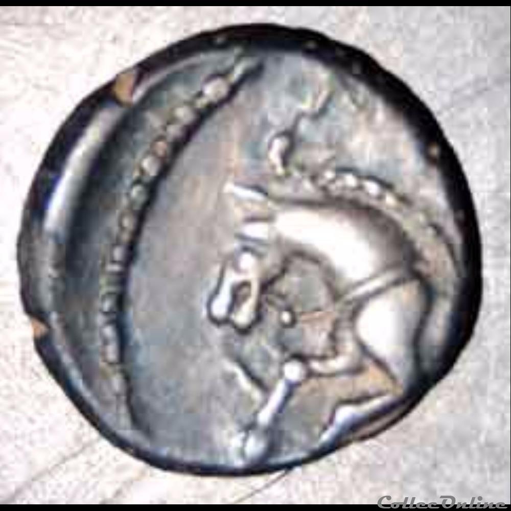 Série 586 DT 2657 Quinaire ANDECOM / ANDECOMBOS monnaie antique gauloise serie 586 dt 2657 quinaire andecom andecombos