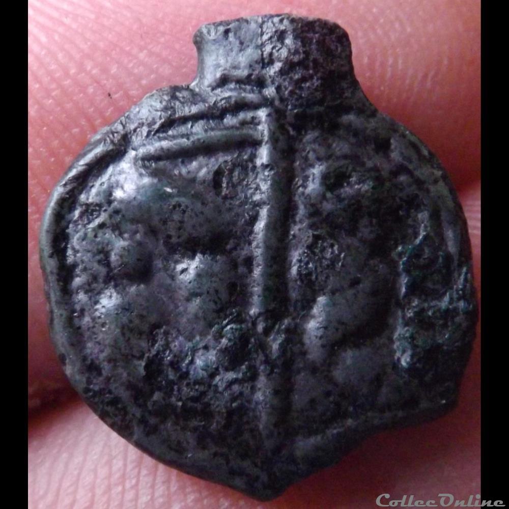 Série 968 DT 3262 var Potin OYINDIA ( dégénéré ) à la tête janiforme ou " tête bêche " monnaie antique gauloise serie 968 dt 3262 var potin oyindia degenere a la tete janiforme ou tete beche