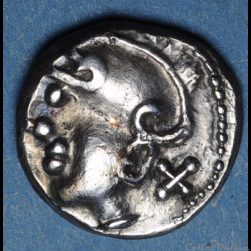 Série 881 DT 3189 var Quinaire à la tête casquée monnaie antique gauloise serie 881 dt 3189 var quinaire a la tete casquee