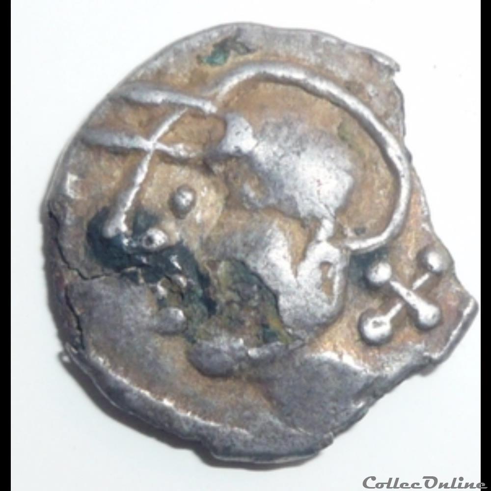 Série 881 DT 3189 var Quinaire à la tête casquée monnaie antique gauloise serie 881 dt 3189 var quinaire a la tete casquee