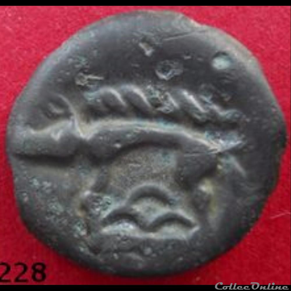 DT 228 potin tête chauve / sanglier monnaie antique gauloise dt 228 potin tete chauve sanglier