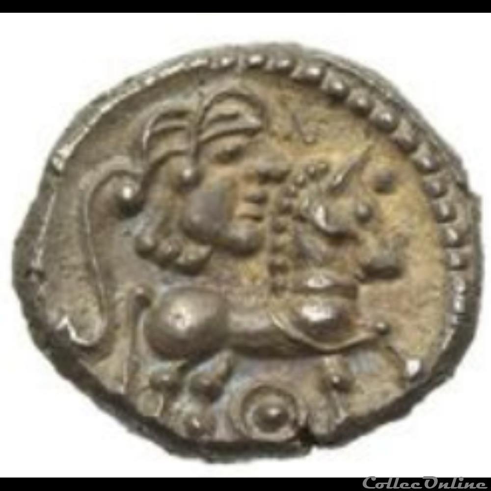 Série 1079 Drachme à la tête coupée sur le cheval monnaie antique gauloise serie 1079 drachme a la tete coupee sur le cheval