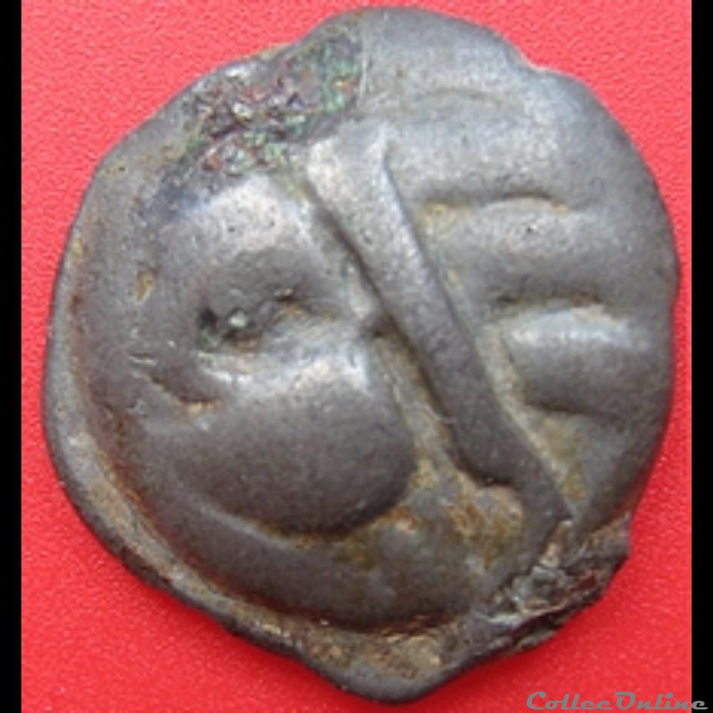 Série 38 ( classe I d ) potin à la tête d'indien monnaie antique gauloise serie 38 classe i d potin a la tete indien