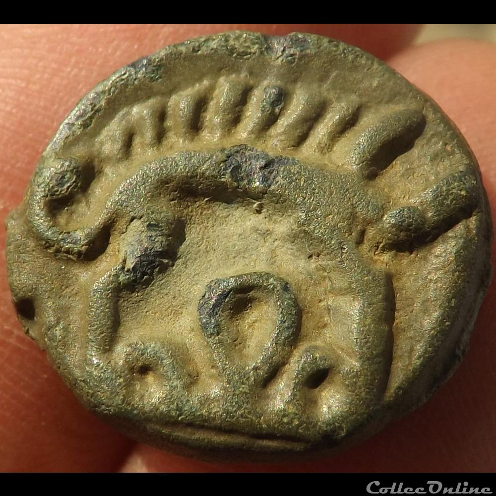 Potin leuque au sanglier à droite ( classe I c ) monnaie antique gauloise potin leuque au sanglier a droite classe i c