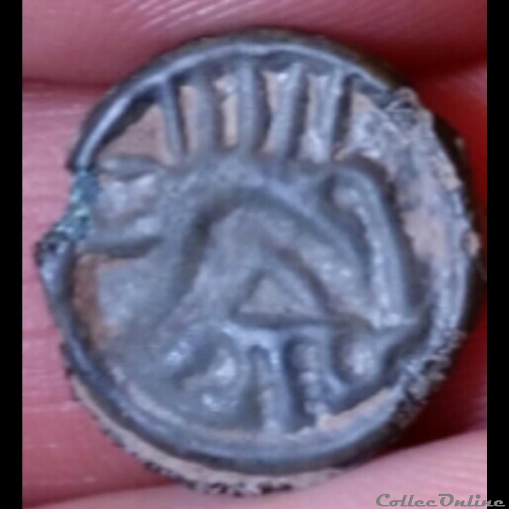 Série 968 DT 3263 var Potin OYINDIA ( dégénéré )à la tête janiforme monnaie antique gauloise serie 968 dt 3263 var potin oyindia degenere a la tete janiforme