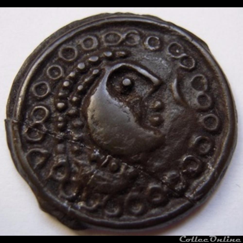 Série 35 DT 215 potin dit au grand profil /cheval monnaie antique gauloise serie 35 dt 215 potin dit au grand profil cheval