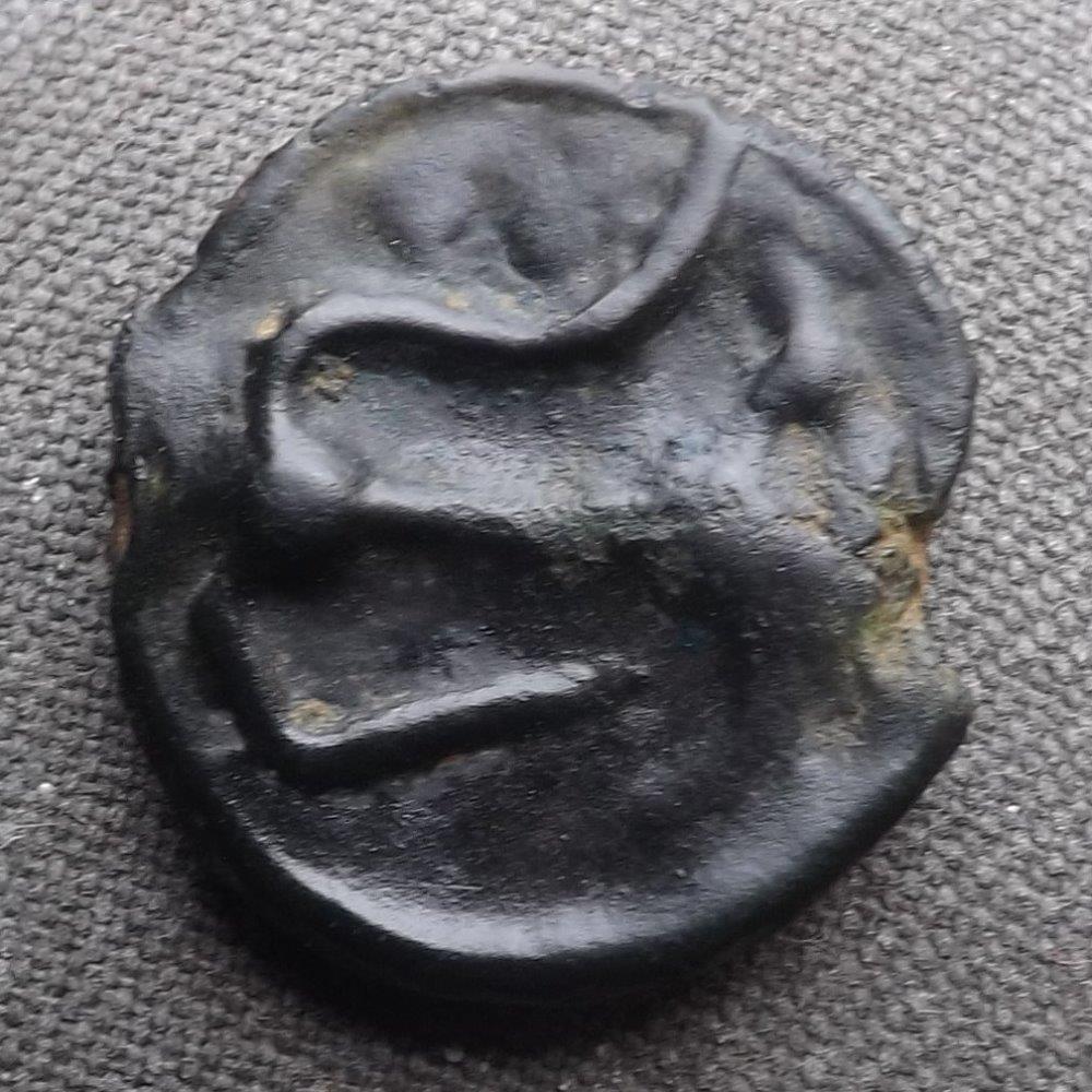 monnaie antique gauloise dt 3210 c potin a la joue tatouee en croisette