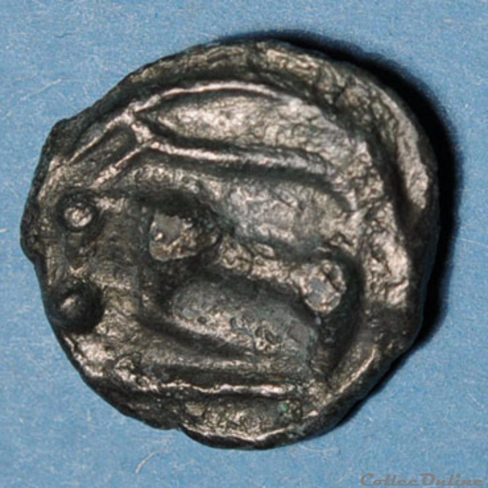 Série 854 DT Potin au bandeau et aux trois traits monnaie antique gauloise serie 854 dt potin au bandeau et aux trois traits