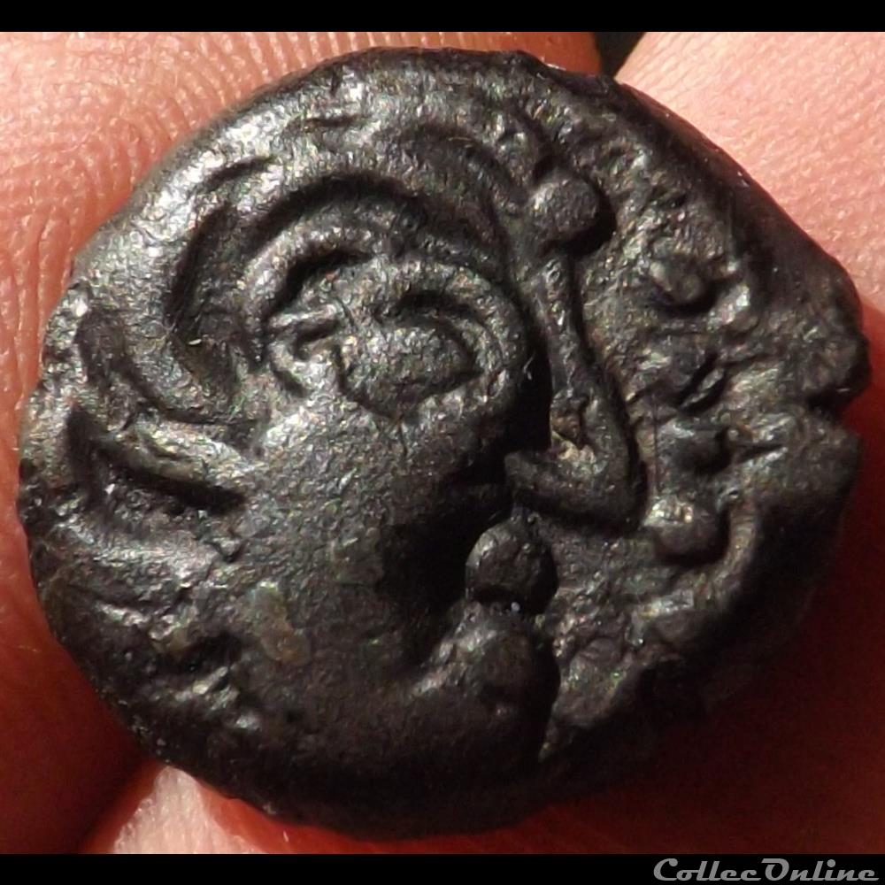 Série 556 DT 2636 Bronze YLLYCI monnaie antique gauloise serie 556 dt 2636 bronze yllyci