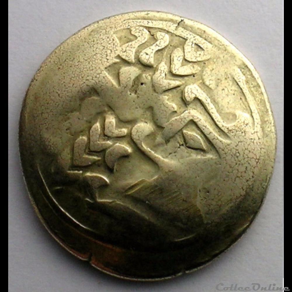 Série 21 DT 140 statère d’or au cheval retourné, à la lyre monnaie antique gauloise serie 21 dt 140 statere d or au cheval retourne a la lyre