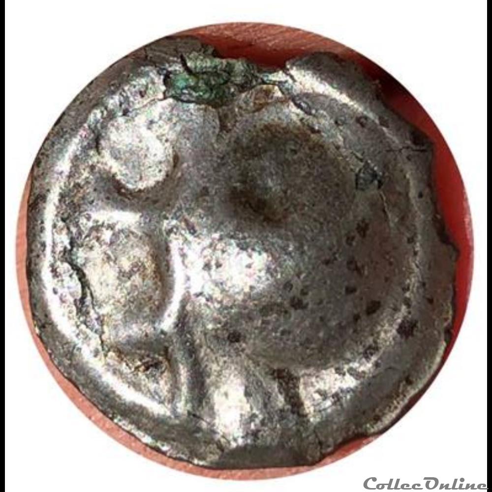 unicum ? potin au taureau chargeant à gauche 2 monnaie antique gauloise unicum potin au taureau chargeant a gauche