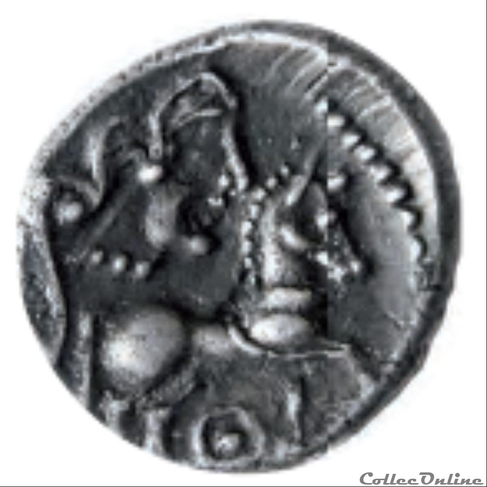 Série 1079 Drachme à la tête coupée sur le cheval monnaie antique gauloise serie 1079 drachme a la tete coupee sur le cheval