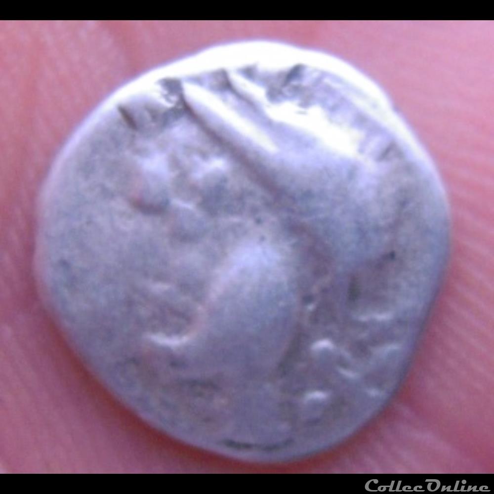 monnaie antique gauloise serie 881 dt 3189 var quinaire a la tete casquee doc