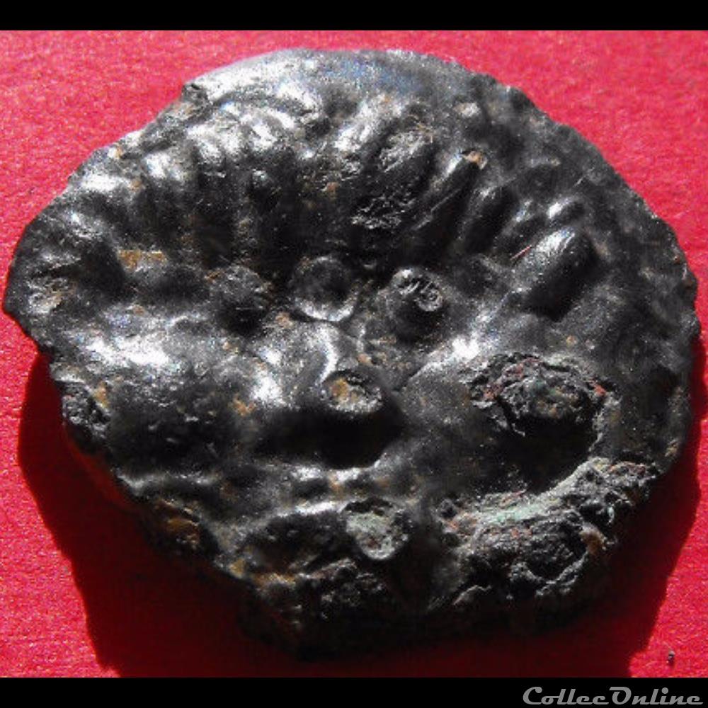série 565 DT 2650 potin à la tête de face monnaie antique gauloise serie 565 dt 2650 potin a la tete de face
