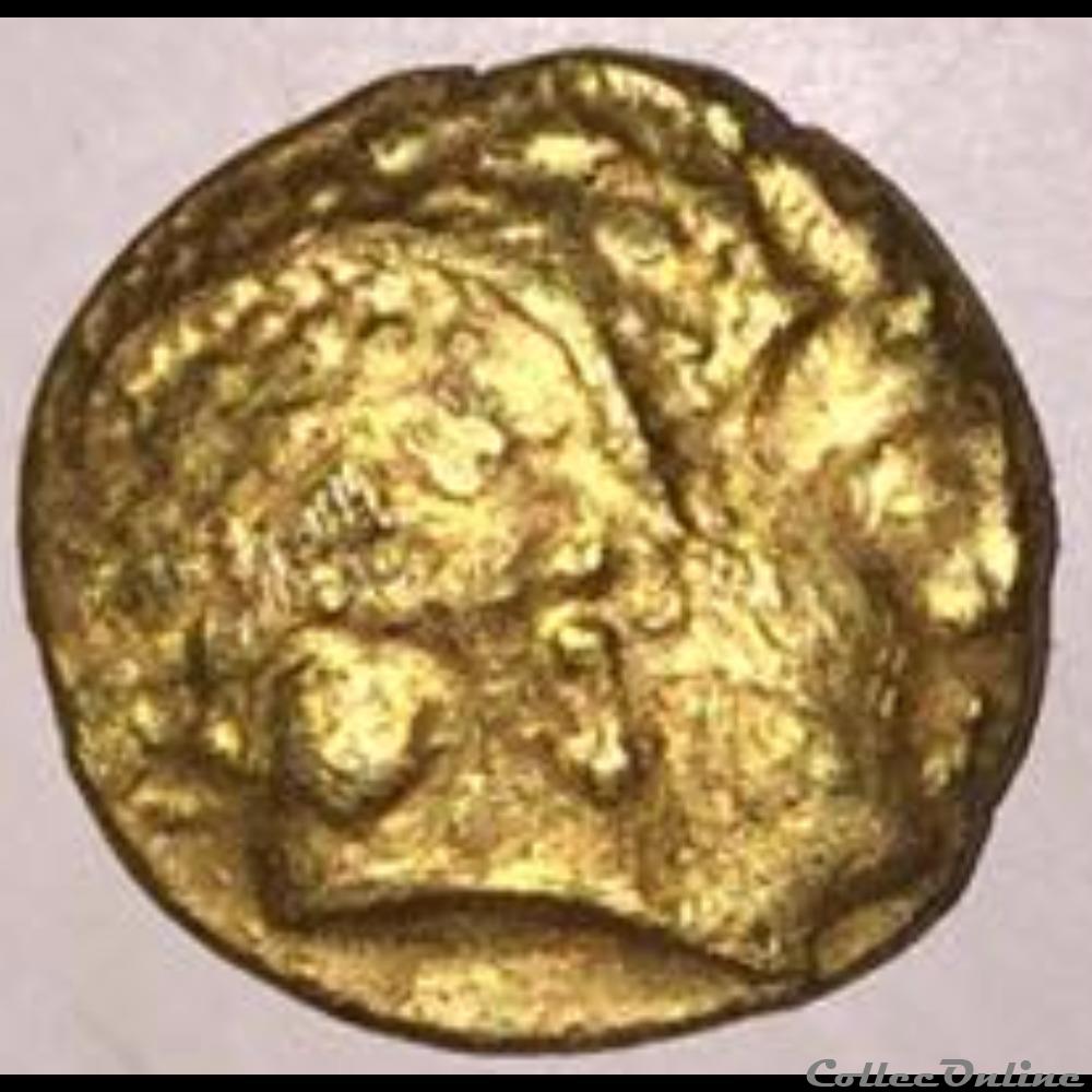 DT S 2419 A quart de statère à l'oreille centrée ( type croissant / lyre ) monnaie antique gauloise dt s 2419 a quart de statere a oreille centree type croissant lyre