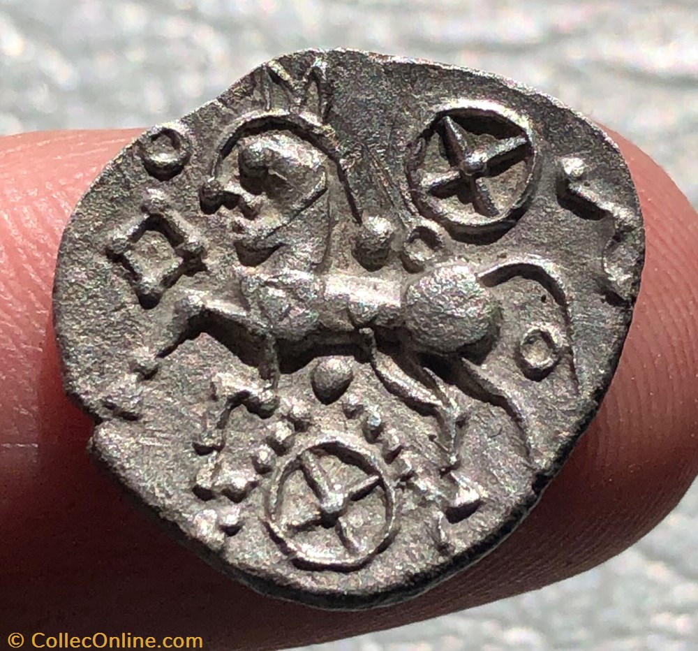 Série 87 DT 670 - Drachme au cheval androcéphale monnaies antiques av jc ap celtes serie 87 dt 670 drachme au cheval androcephale