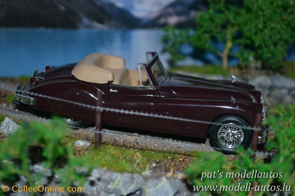 Jaguar XK 140 2 modeles reduits jaguar xk 140