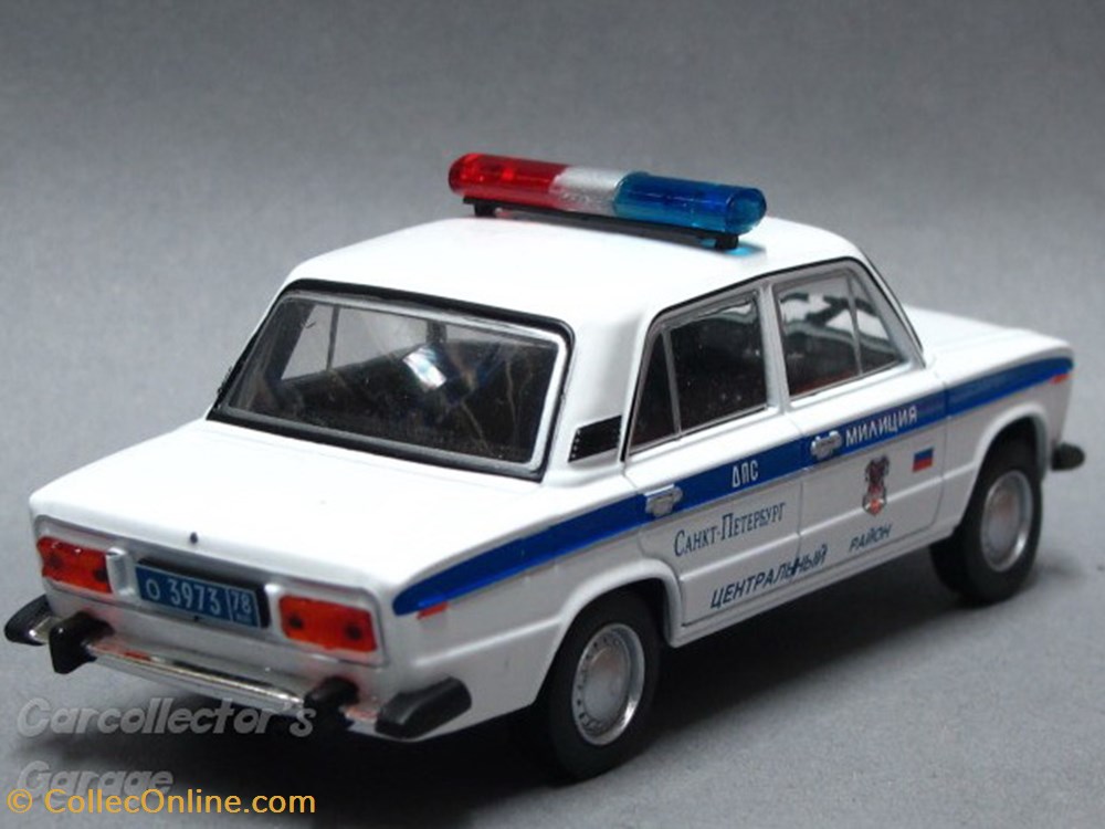 Lada VAZ 2106 2 modeles reduits lada vaz 2106
