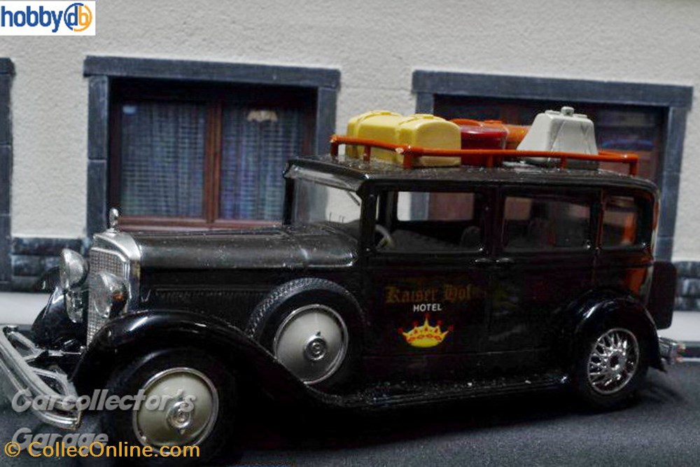 Mercedes Taxi d'Hôtel 1931 2 modeles reduits mercedes taxi hotel 1931