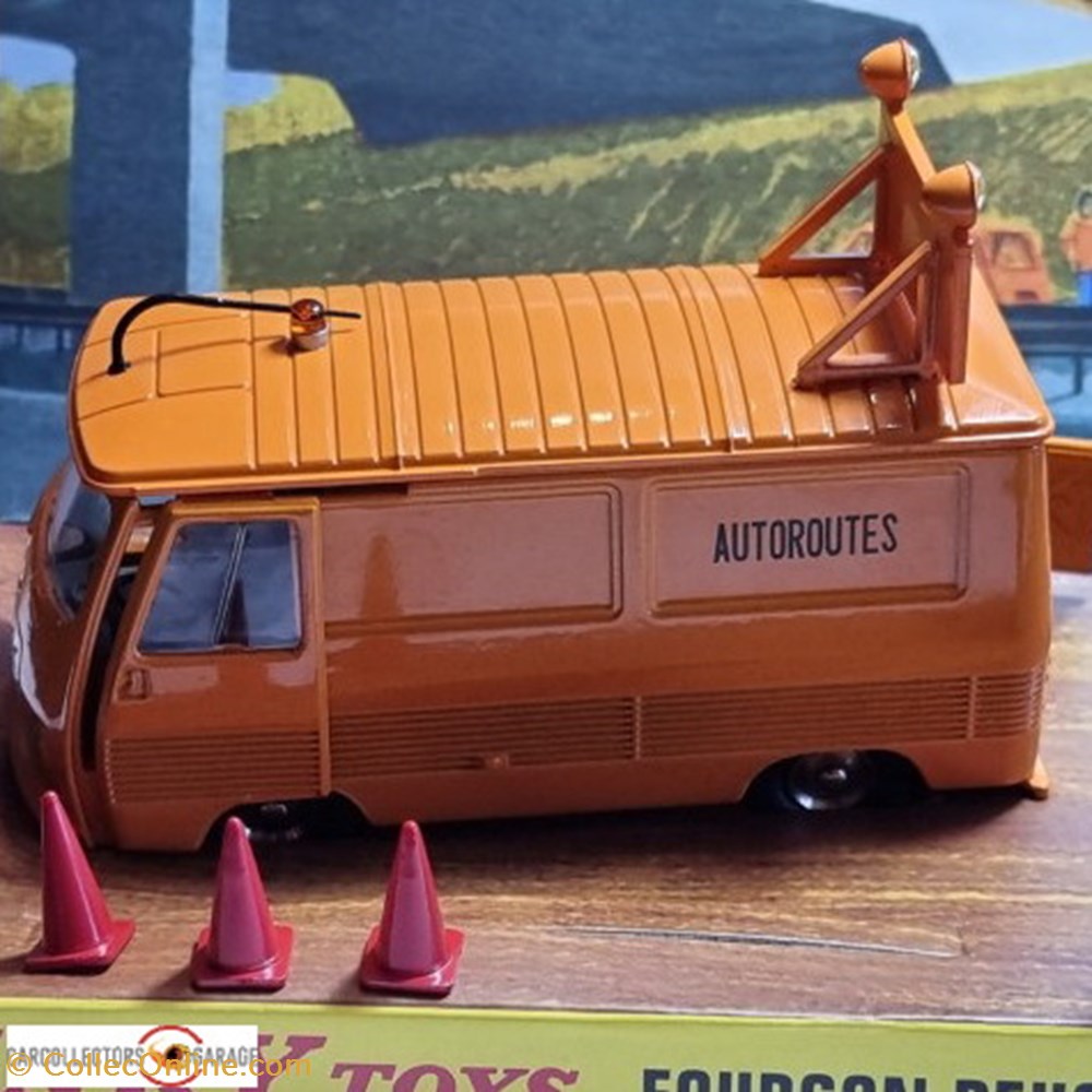 Peugeot J7 Autoroutes 2 modeles reduits voitures peugeot j7 autoroutes