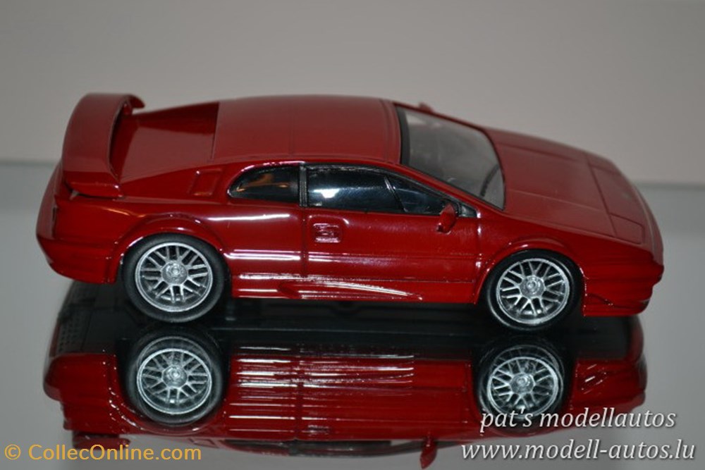 Lotus Esprit 2 modeles reduits voitures lotus esprit