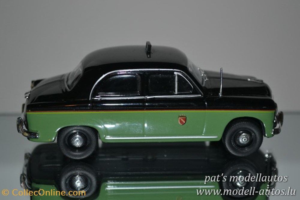Fiat 1400 Taxi Rome 1955 2 modeles reduits fiat 1400 taxi rome 1955