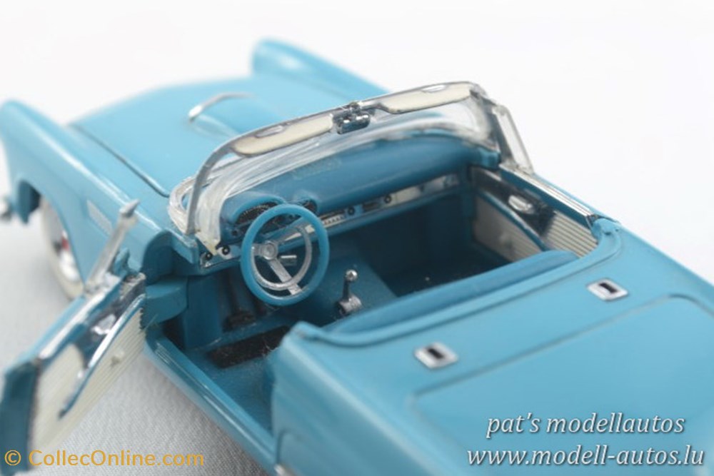 Ford Thunderbird 1956 4 modeles reduits ford thunderbird 1956