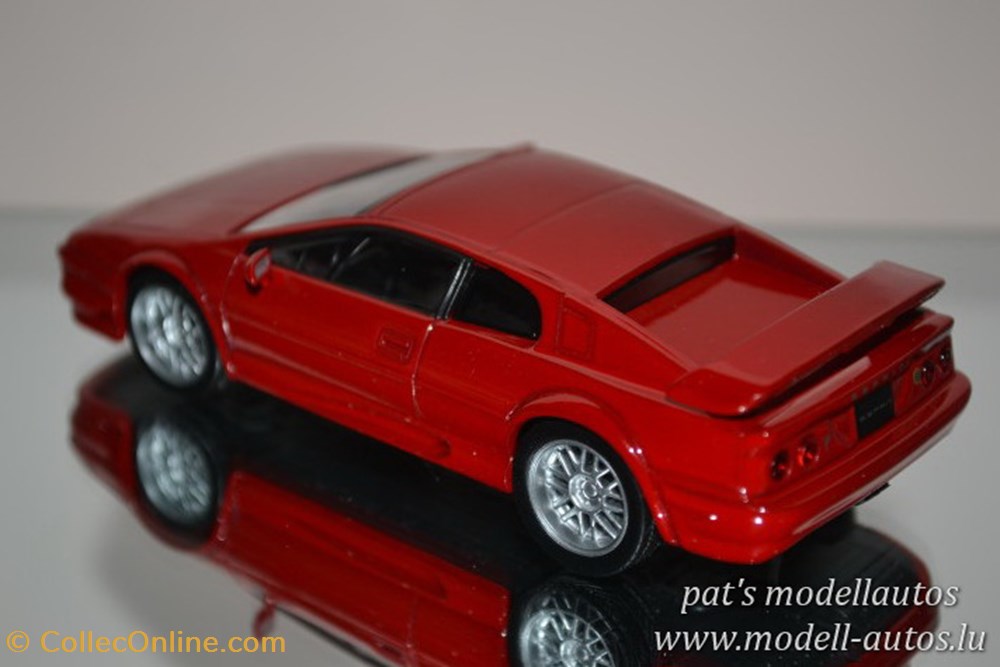 Lotus Esprit 4 modeles reduits voitures lotus esprit