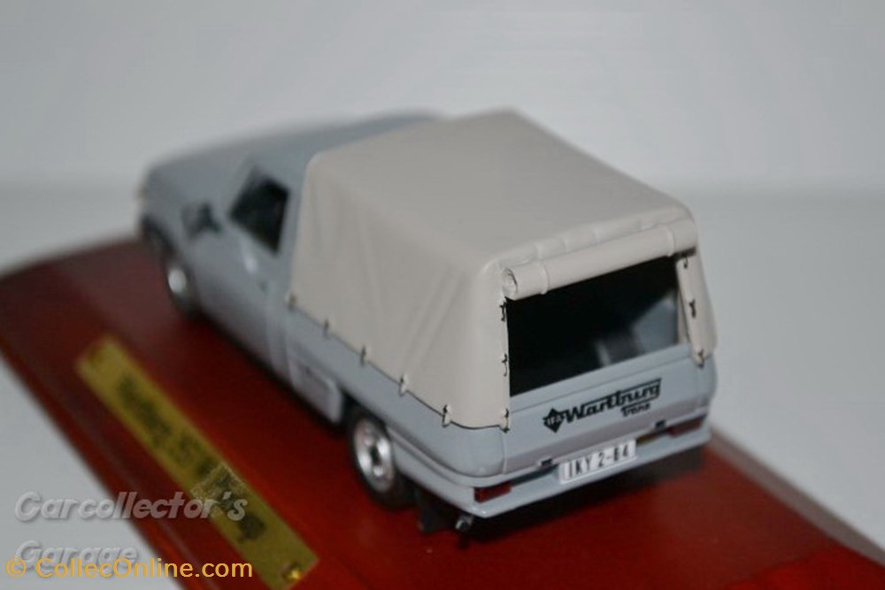 Wartburg 353W Pick-Up 2 modeles reduits wartburg 353w pick up