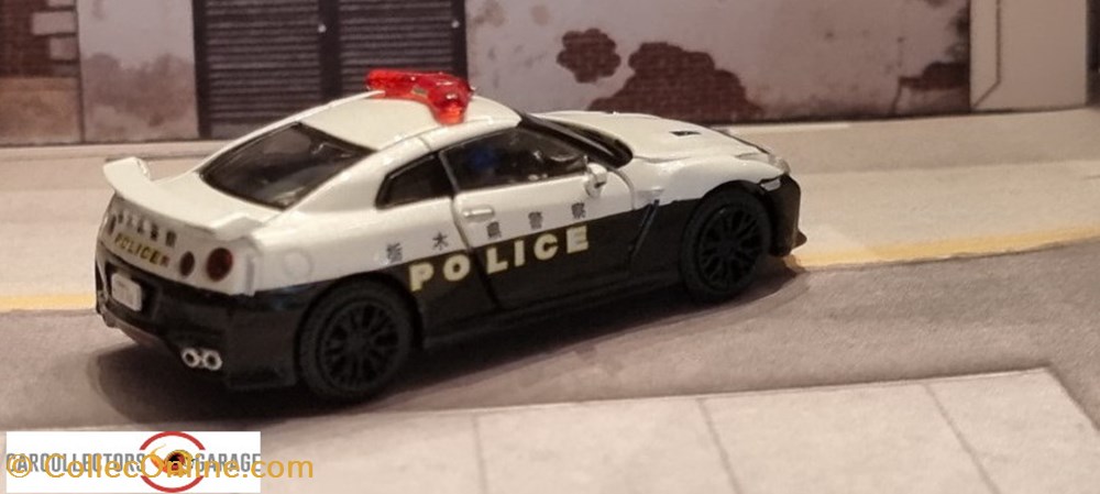 Nissan GT-R (R35) 2 modeles reduits nissan gt r r35