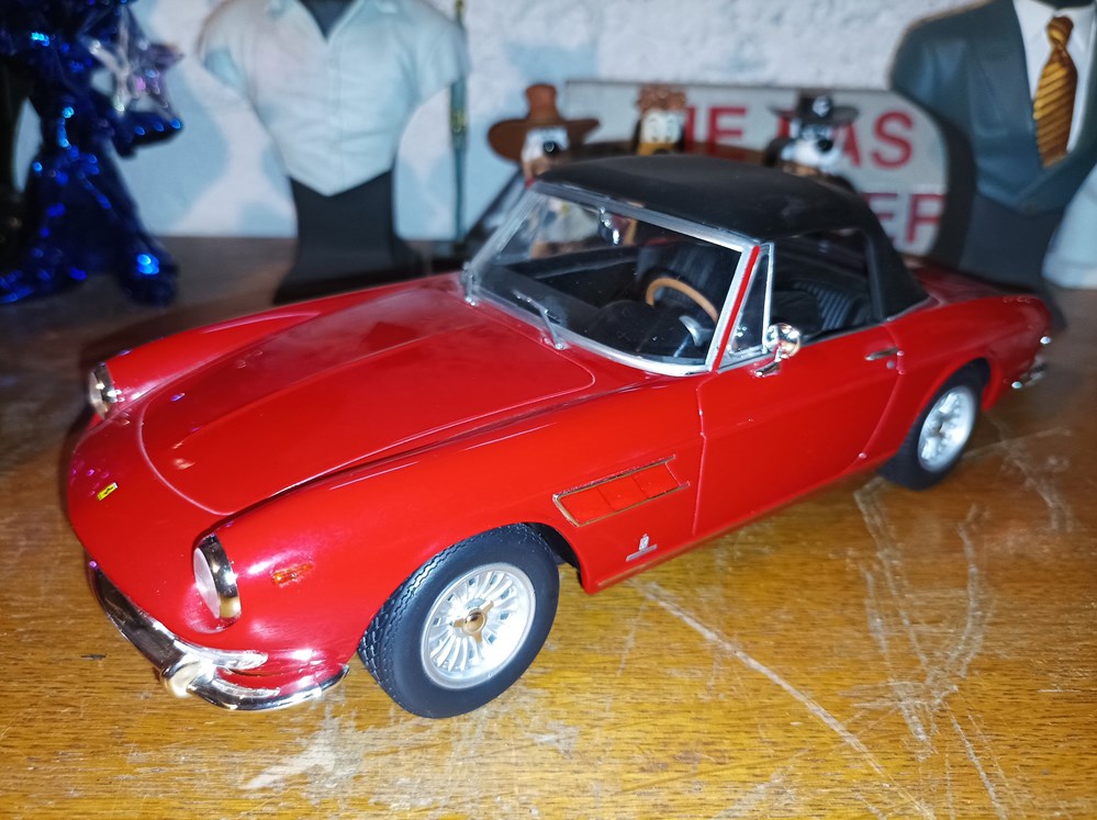 modeles reduits 1964 275 gts spyder rouge kkscale